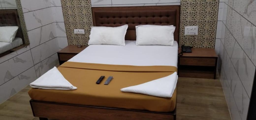 مومباي Hotel Royal Residency المظهر الخارجي الصورة