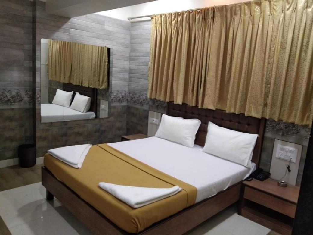 مومباي Hotel Royal Residency المظهر الخارجي الصورة